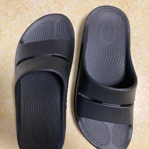 Oofos Unisex Slide Sandals